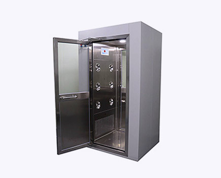 Cleanroom Air Showers